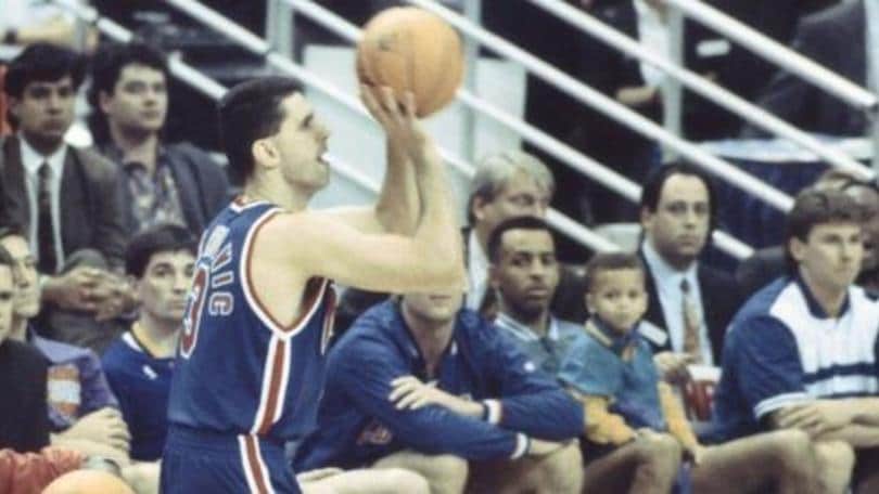 Curry, la dedica La sua maglia per Drazen