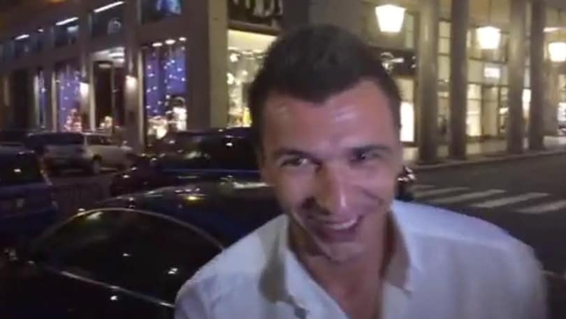 Juve, Mandzukic a Torino per le visite mediche