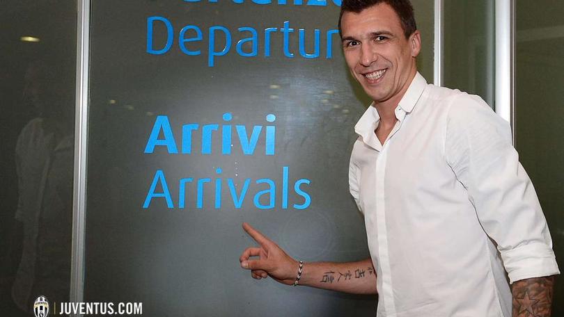 Mario Mandzukic è a Torino: le prime immagini