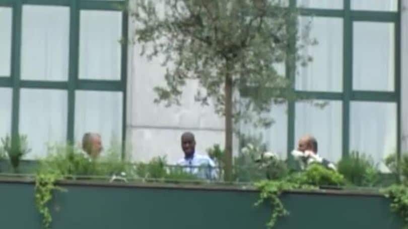 Kondogbia scatenato saluta i tifosi
