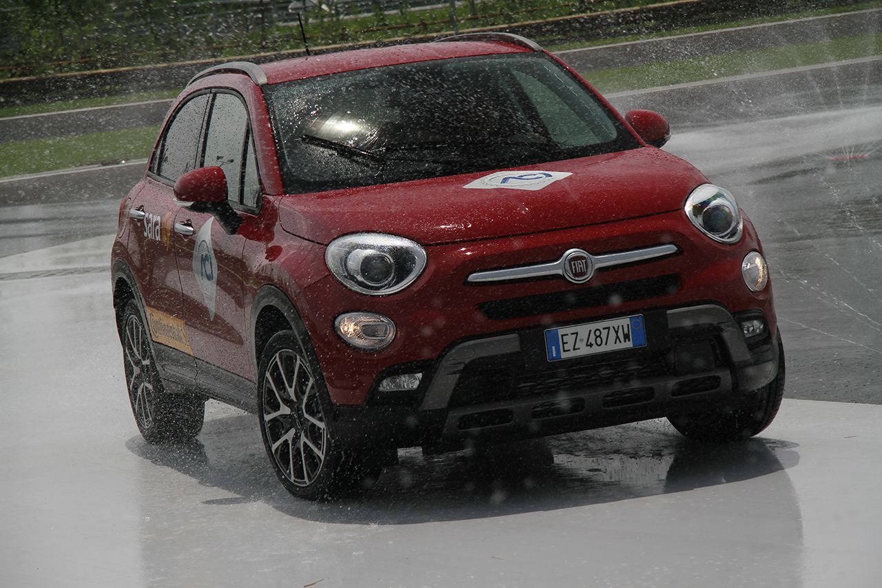 FCA: una flotta per la guida sicura