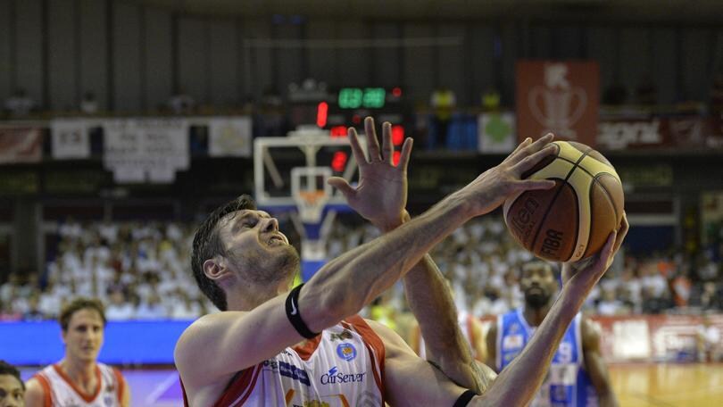 Lavrinovic out in gara6 per noie muscolari