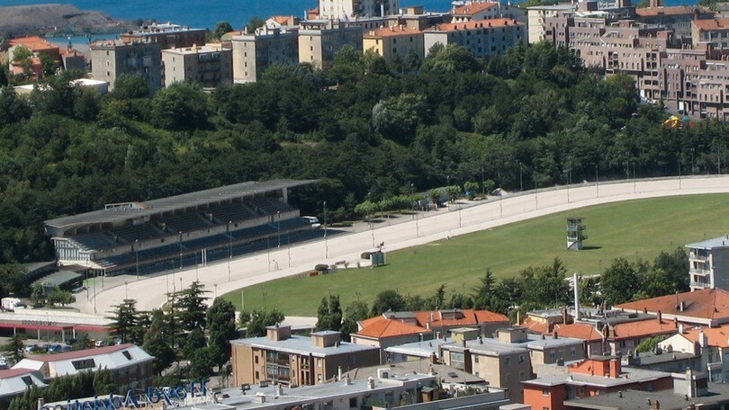 Ippica nel caos oggi e non solo