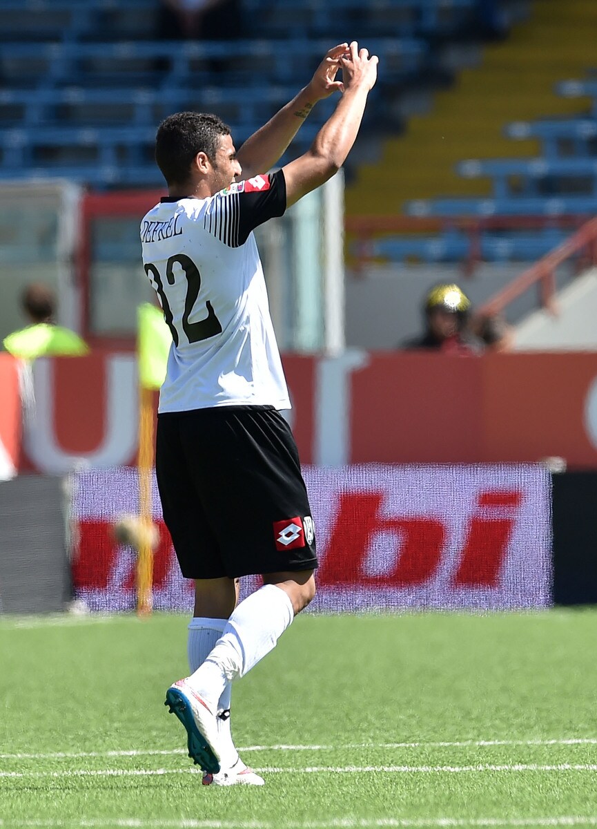 Cesena, i soldi per Defrel ai dipendenti del Parma