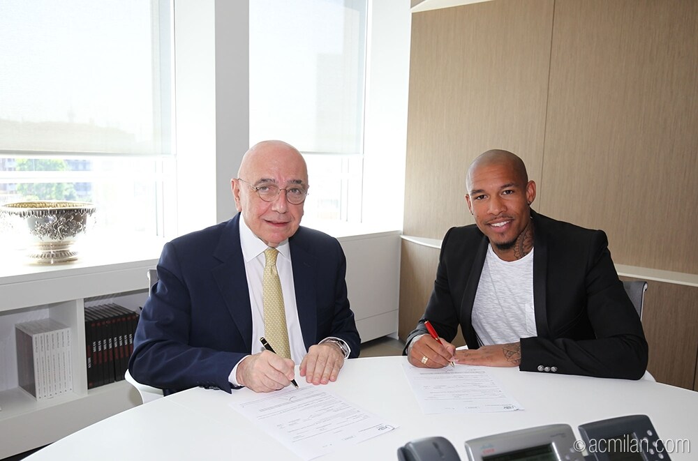 Ufficiale: Milan, De Jong rinnova fino al 2018