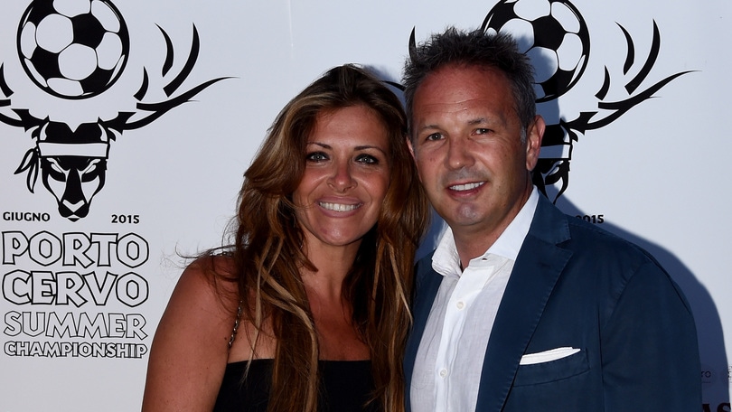 Mihajlovic si rilassa a Porto Cervo con Arianna