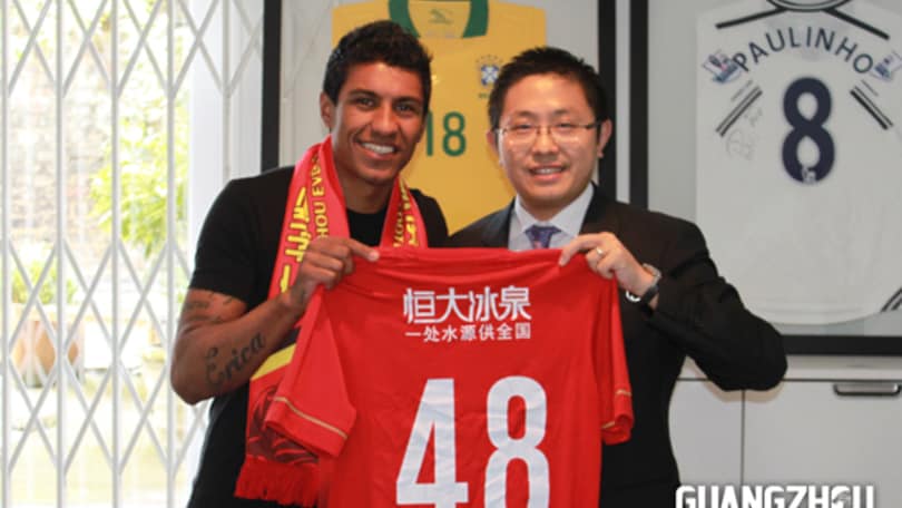 Paulinho in Cina: ha firmato per il Guangzhou Evergrande