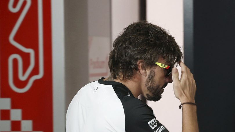 F1 McLaren, Alonso rischia penalità a Silverstone