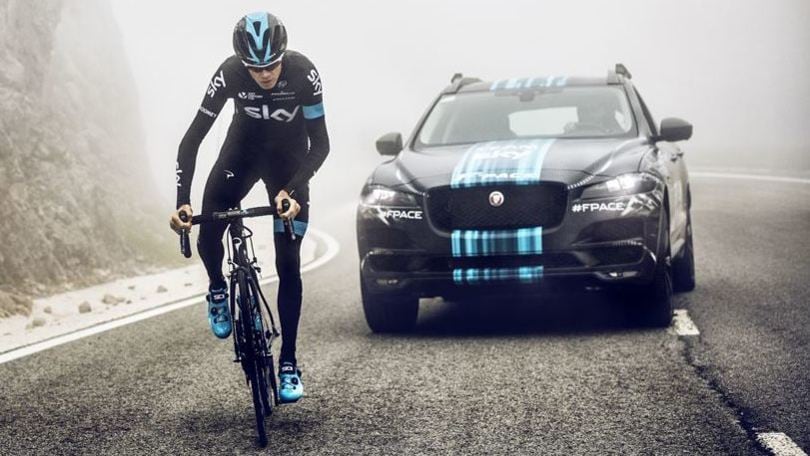 Jaguar F-Pace, debutto al Tour de France 2015