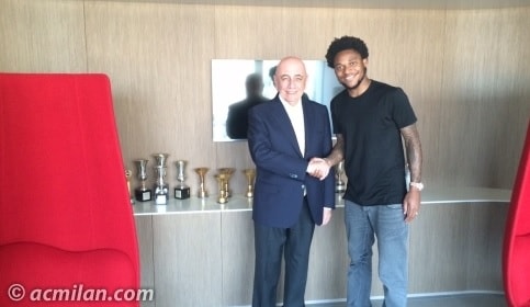 Milan, Luiz Adriano è rossonero: firma con Galliani