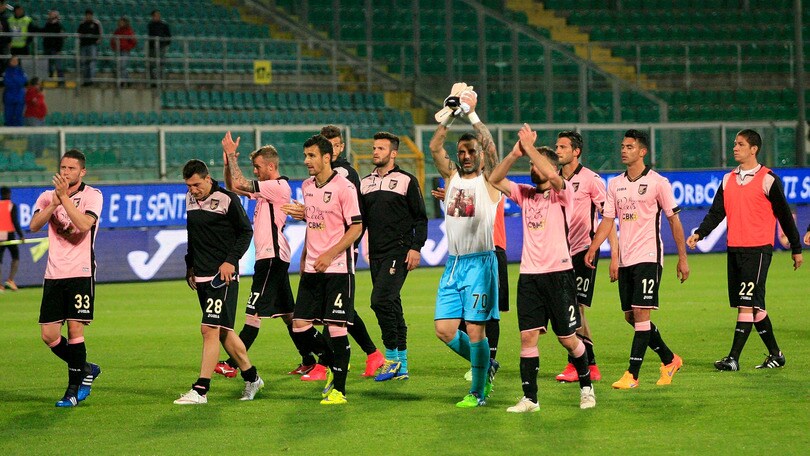 Palermo, Espinoza e Bou le alternative a Calleri