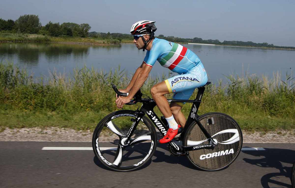 Nibali: lo “Squalo” con le moto nel cuore