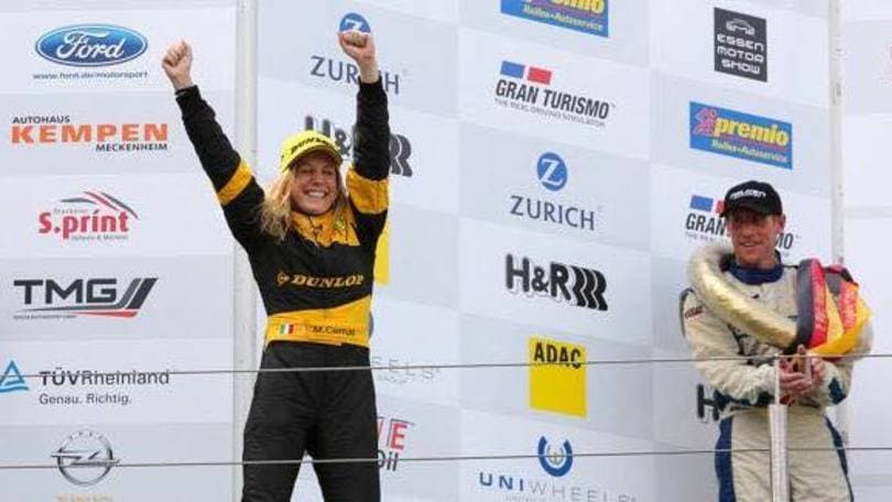 Michela Cerruti doma il Nurburgring, prima donna dopo 39 anni