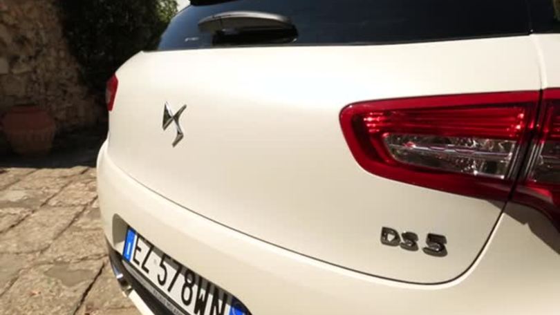 DS 5, la nuova ammiraglia francese