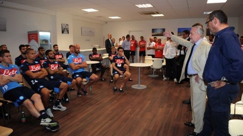 Napoli, il discorso di De Laurentiis alla squadra
