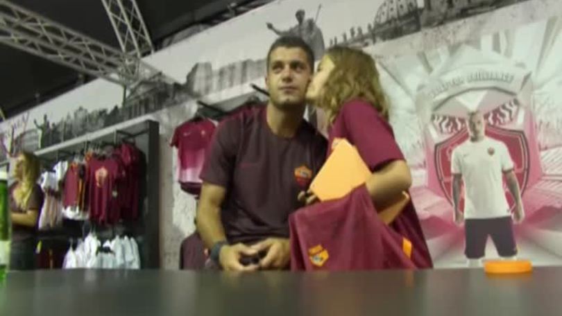 Iago Falque firma autografi