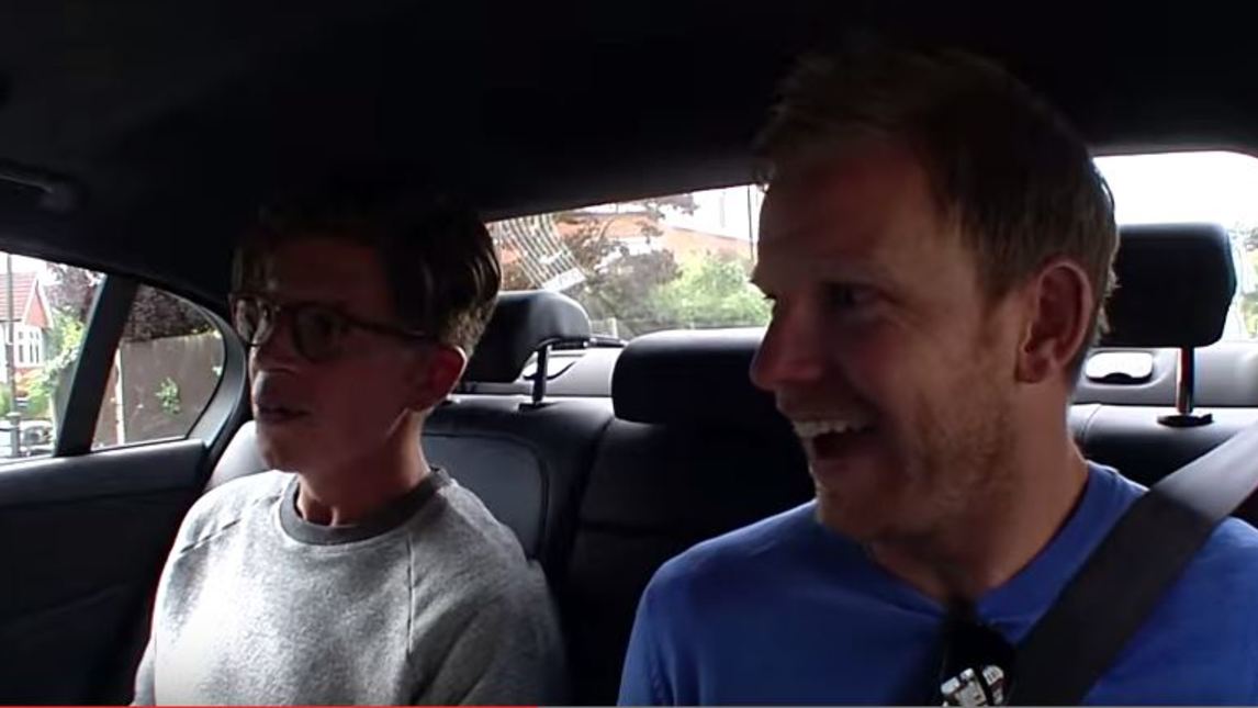 Wimbledon, Jaguar e John McEnroe come autista per due tifosi