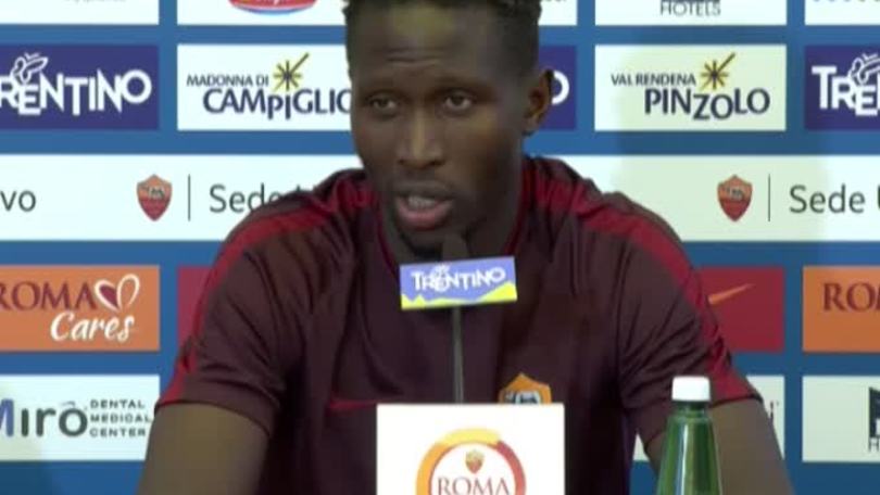 Yanga-Mbiwa: "Dzeko ha le qualità per giocare in Italia"