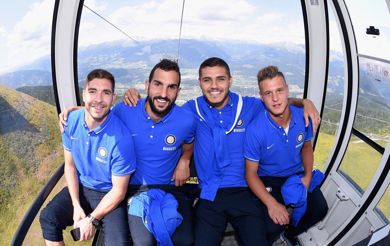 Inter, allenamento con le corde, poi pranzo in vetta