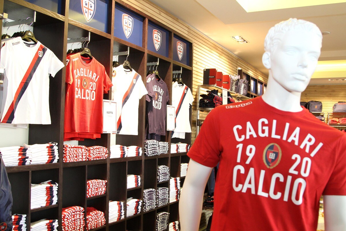 Cagliari, lettera alla Figc: «Bloccate i calendari»