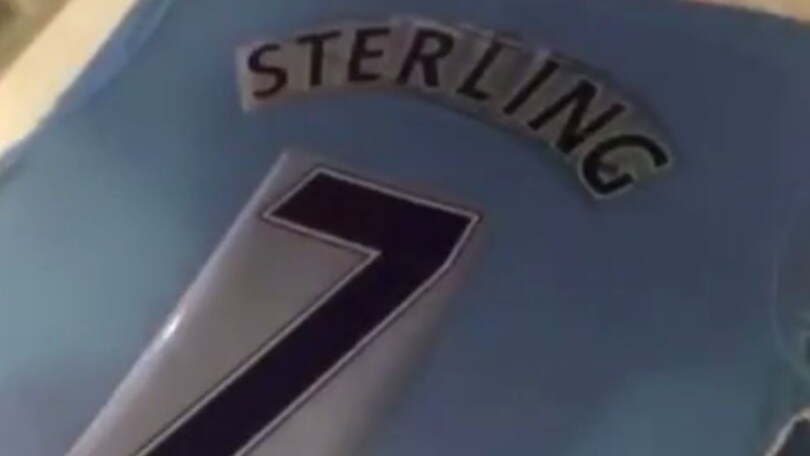 Il City già stampa le magliette di Sterling