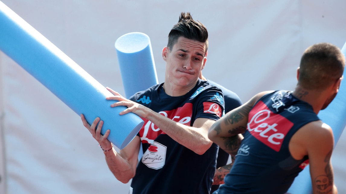 Napoli, "battaglia" tra Callejon e Insigne