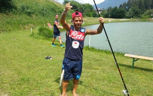 Il Napoli va a pesca! Che risate in Trentino