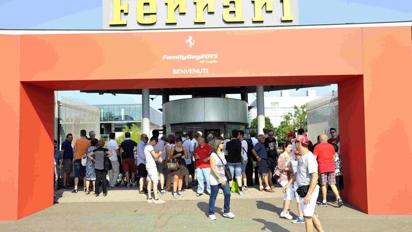 F1, Ferrari: l'omaggio di Modena a 27 anni dalla morte del Drake