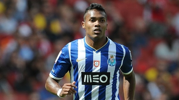 Alex Sandro, la Juve è pronta alla mossa finale
