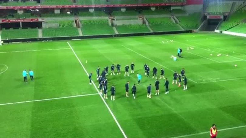 Il City si allena a Melbourne, c'è anche Dzeko