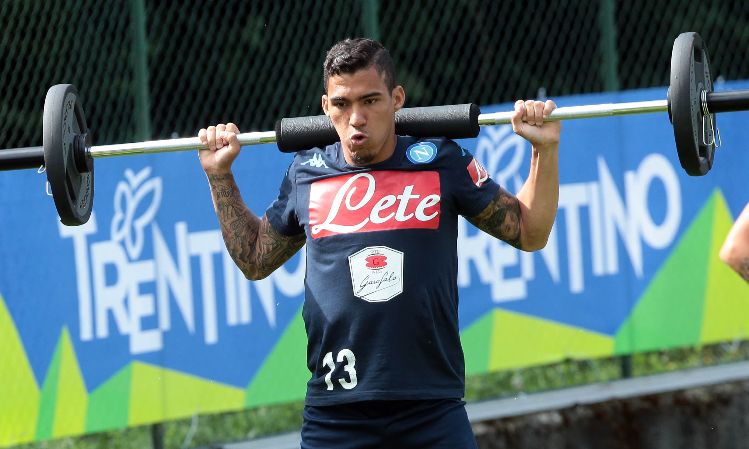 Napoli, pesi e corsa a Dimaro. Giuntoli e Sarri a colloquio