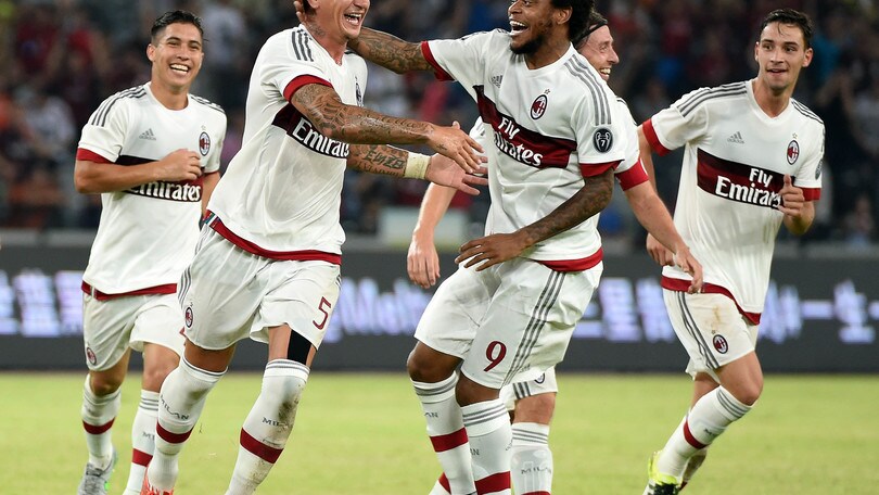 Mexes: «Milan, orgoglioso del rinnovo»