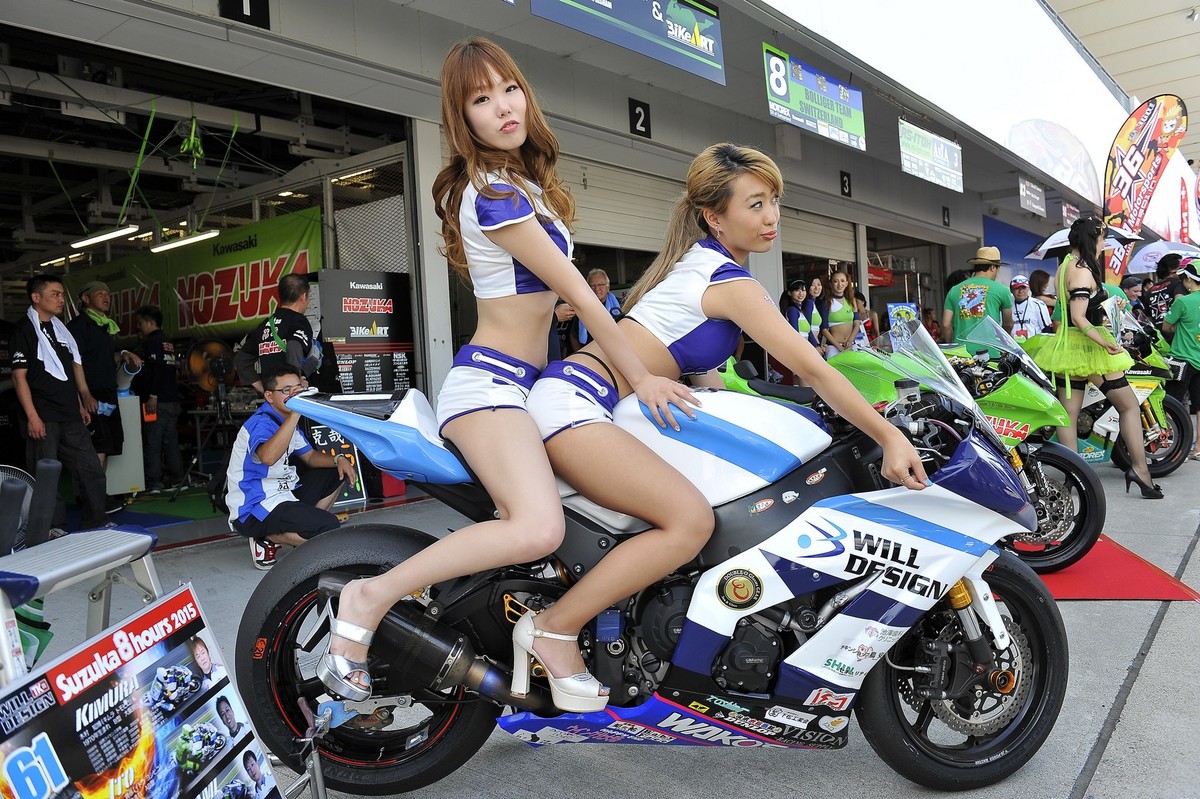 8 Ore di Suzuka, le paddock girl del Sol Levante