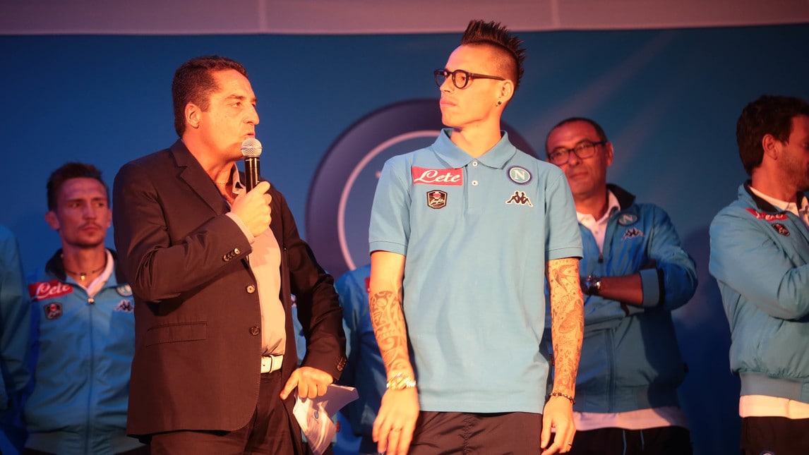 Il Napoli in piazza con i tifosi