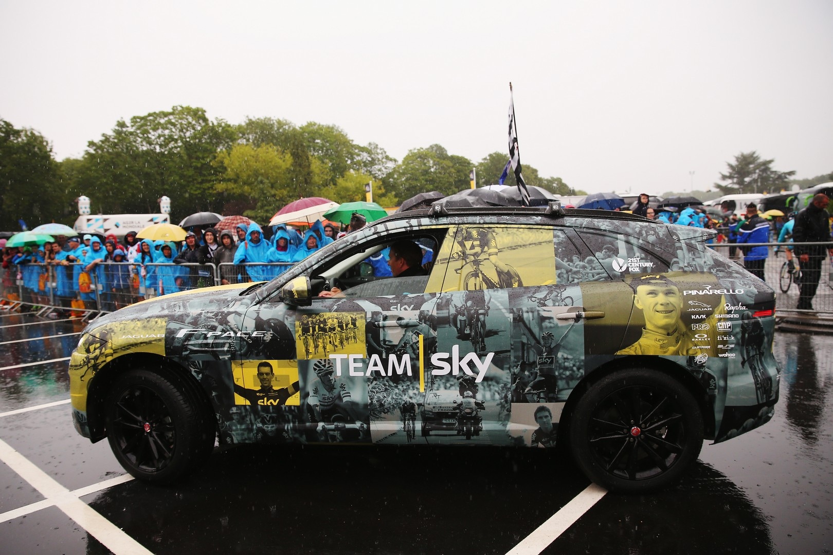 Jaguar F-Pace, prototipo speciale per il Tour de France