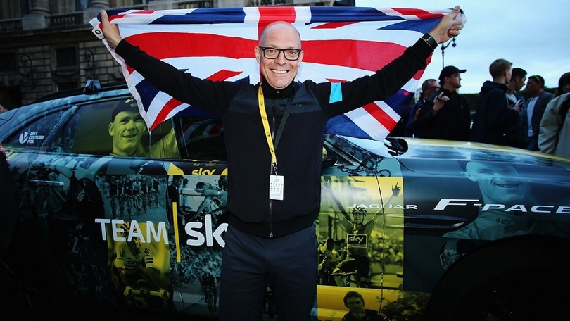 Jaguar F-Pace, il SUV che ha vinto il Tour de France