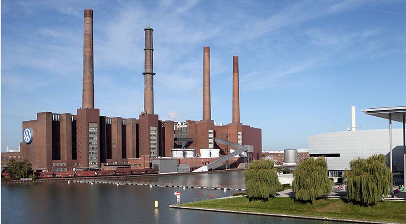 Volkswagen davanti a Toyota nel primo semestre 2015