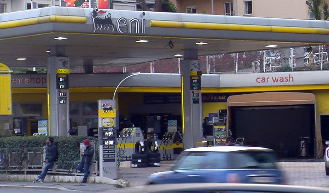 Esodo estivo, calano diesel e benzina, 1° agosto da bollino rosso