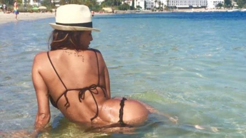 FOTO Cristina Buccino sexy al mare