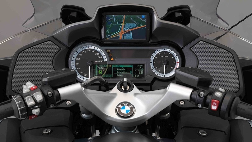 BMW R1200RT: la viaggiatrice di lusso si rinnova