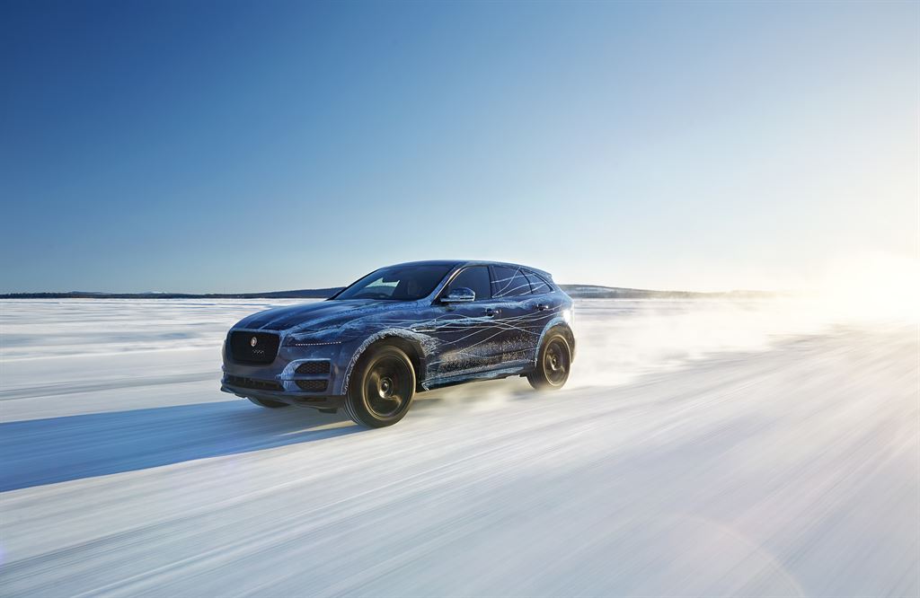 Jaguar F-Pace, il SUV pronto all'estremo