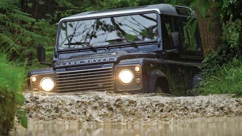 Speciale Land Rover Defender: dura e pura sempre