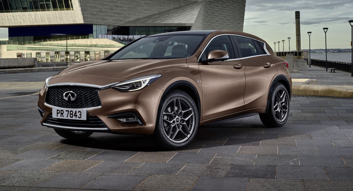 Infiniti Q30, la compatta premium debutta a Francoforte