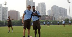 Lazio in campo a Shanghai, allenamento sotto i grattacieli
