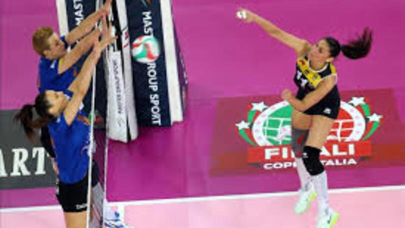 Volley: A2 Femminile, Aversa al completo con Manfredini