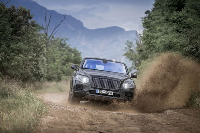 Bentley Bentayga, il SUV di lusso anche per l'offroad