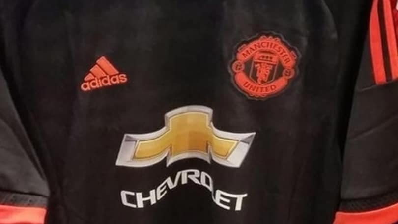 Manchester United, sul web ecco la terza maglia