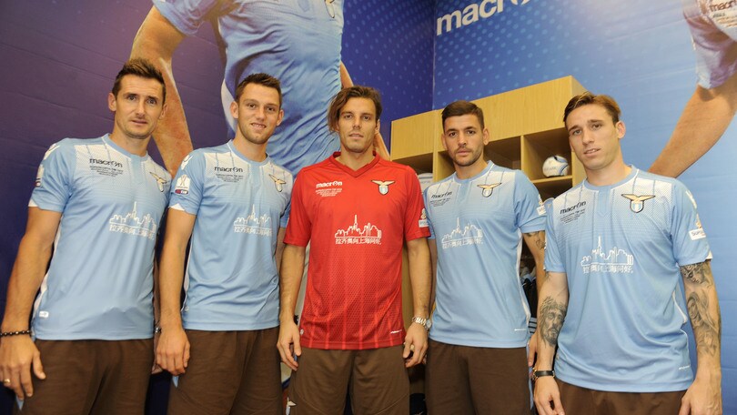 Lazio, maglia speciale per la Supercoppa