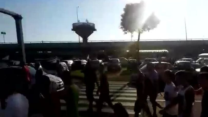Roma, cori per Dzeko a Fiumicino