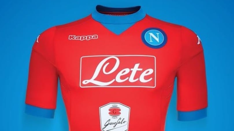 Napoli, la terza maglia è rossa